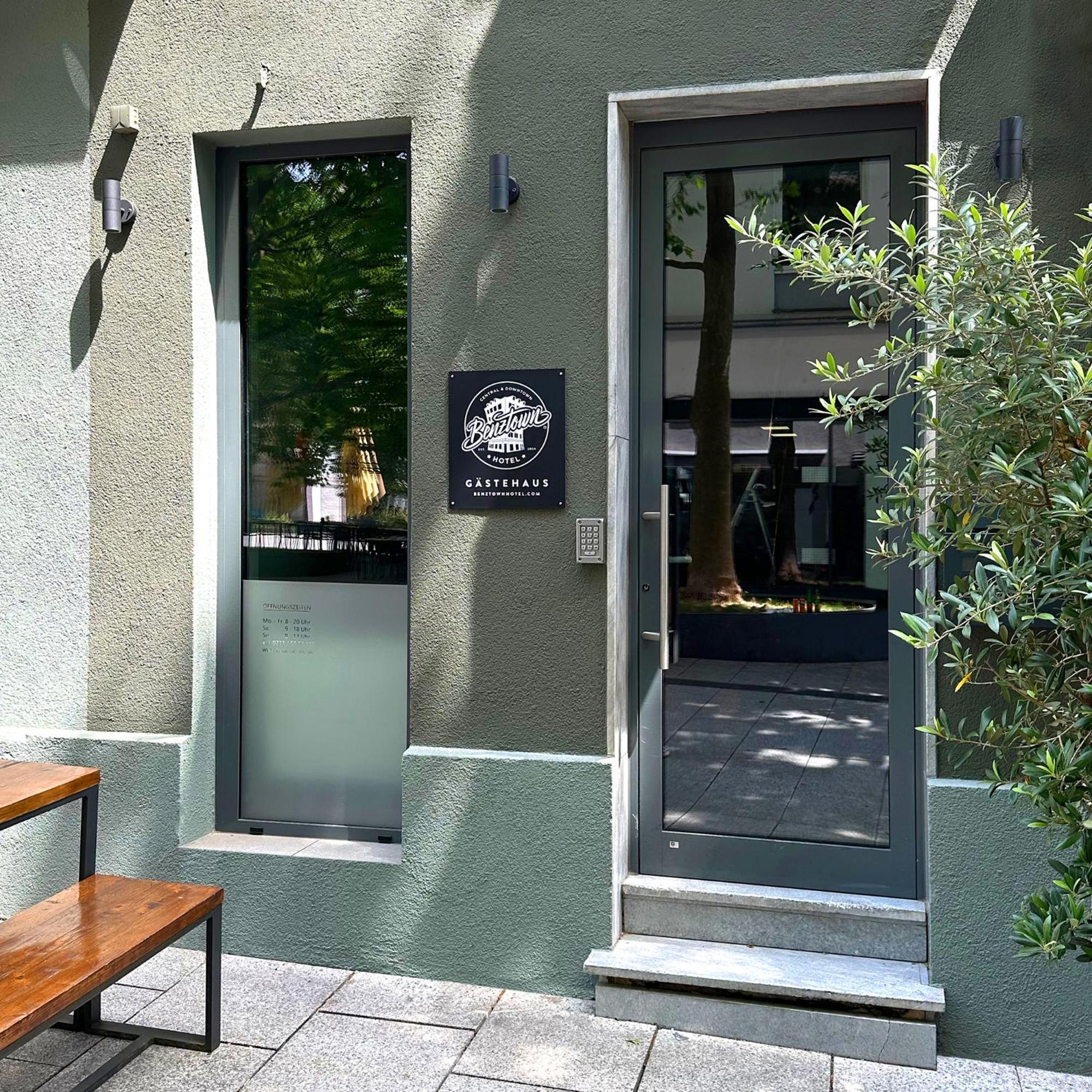 Benztown Hotel Gaestehaus シュトゥットガルト エクステリア 写真